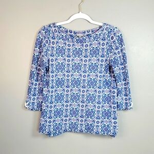 T by Talbots boat neck top. Blue geometric design. Sm. Petite